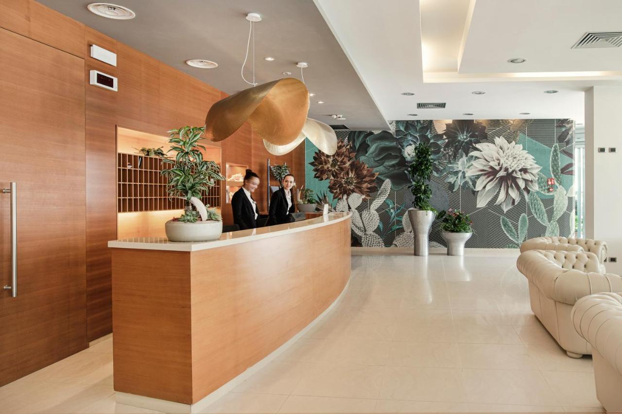 Hotel Parigi Bibione Buitenkant foto