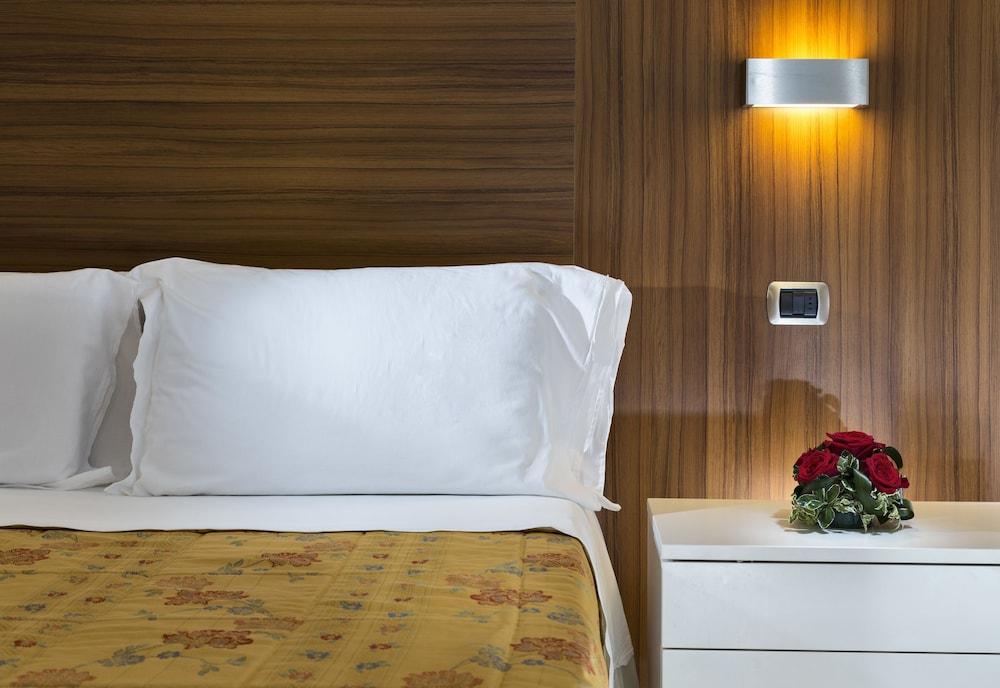 Hotel Parigi Bibione Buitenkant foto