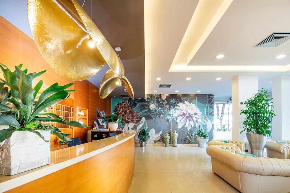 Hotel Parigi Bibione Buitenkant foto