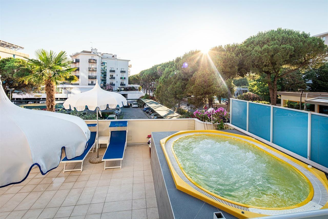 Hotel Parigi Bibione Buitenkant foto
